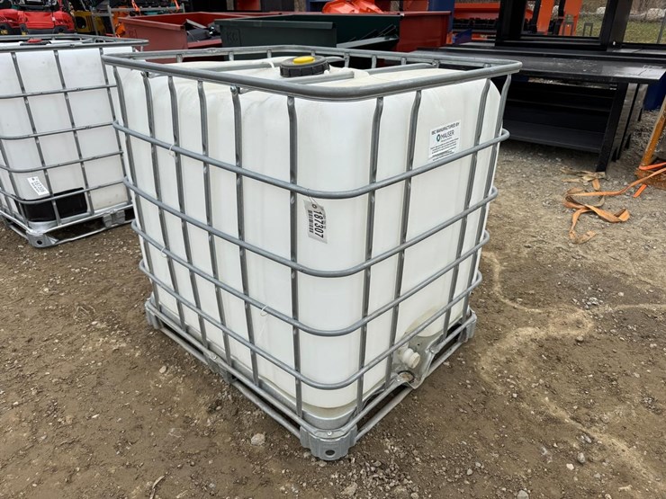 water-tank-tote-image-4