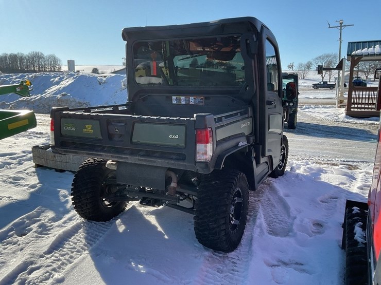 john-deere-gator-image-4