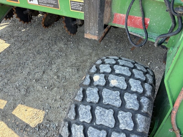 john-deere-1990-image-33