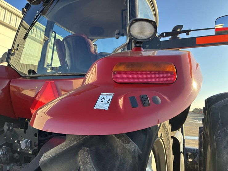 case-ih-magnum-305-image-22