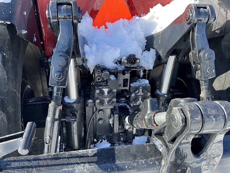 case-ih-mx270-image-17