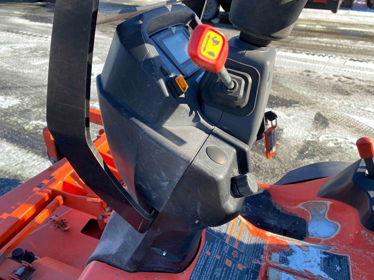 2016-kubota-f3990-image-19