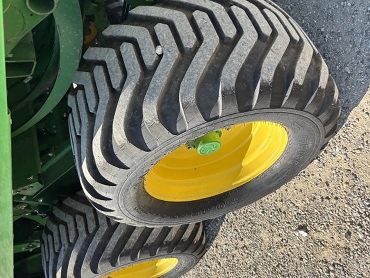 john-deere-l341-image-34
