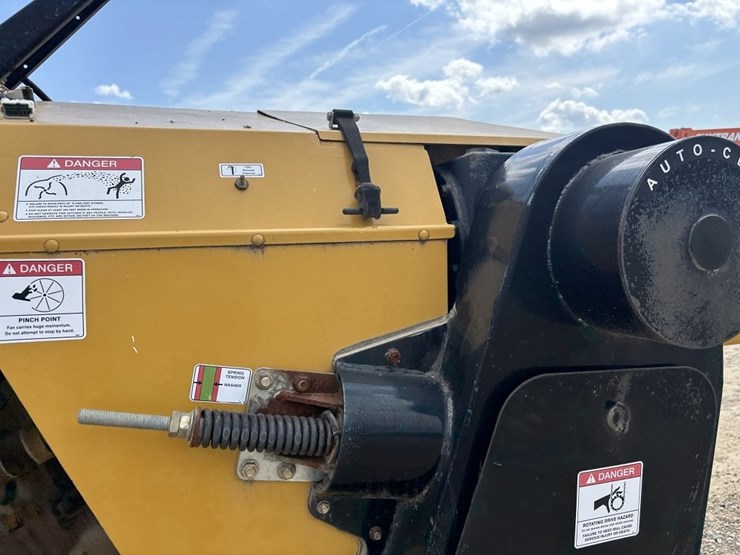 dynamic-wolverine-pull-type-ditcher-image-40