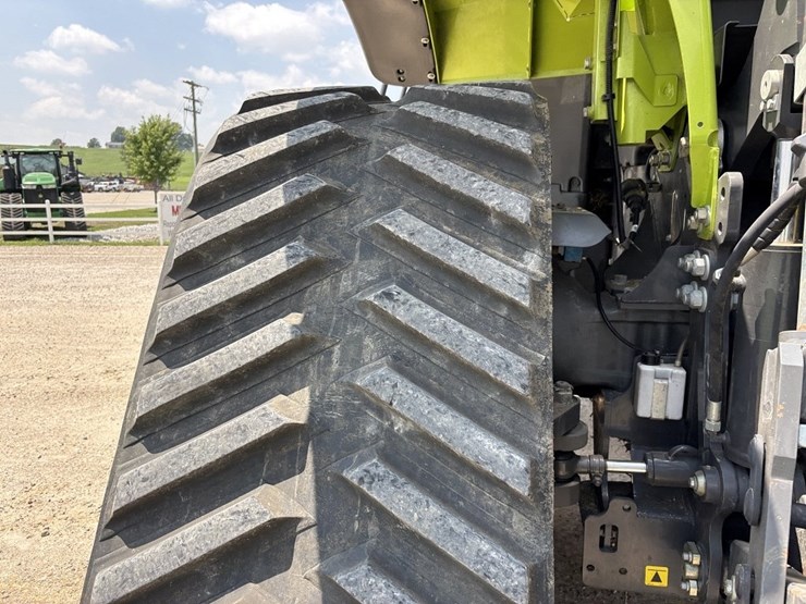 claas-xerion-5000-image-32
