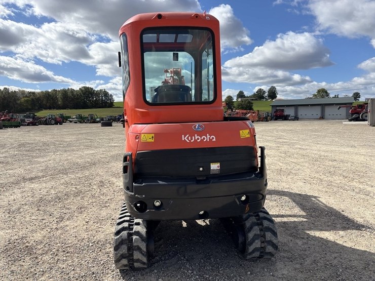 2022-kubota-kx71-3-image-4