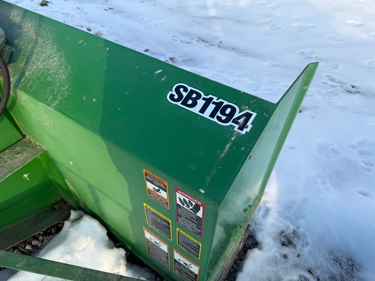 #166-•-2011-3pt-snow-blower-image-3