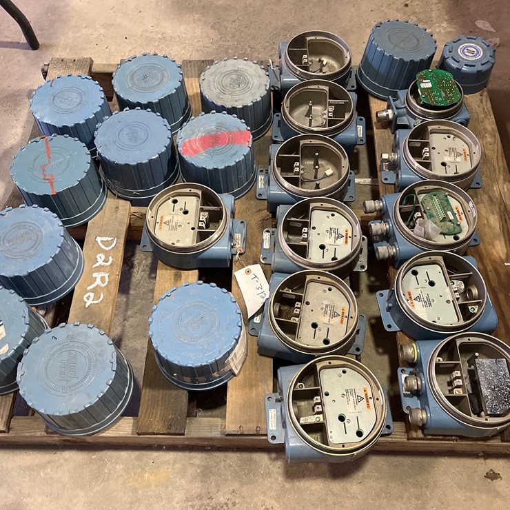 #3416 • MICRO MOTION FLOW METER CONTROLLERS, RFT9739