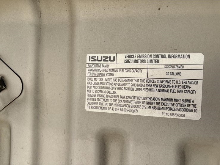 isuzu-npr-image-13