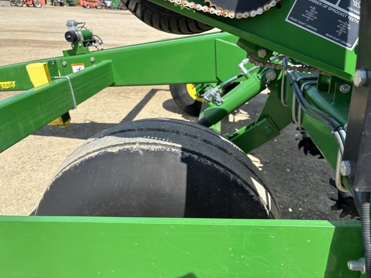 john-deere-1785-image-25