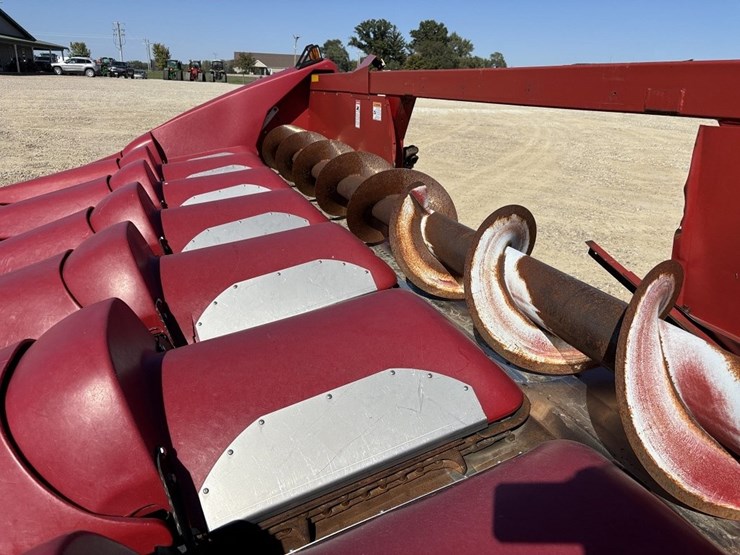 case-ih-3408-image-29