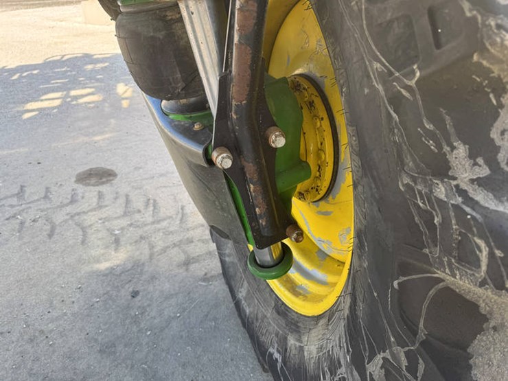 2018-john-deere-r4038-image-16