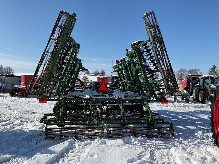 great-plains-h1100-25’-terramax-image-4