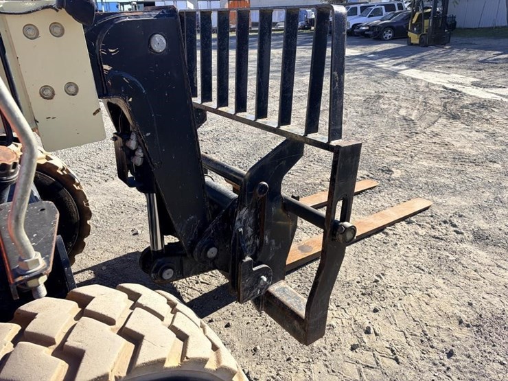 jlg-6s-18a-telescopic-reach-lift-image-6