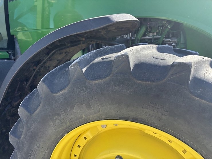 john-deere-8285r-image-15
