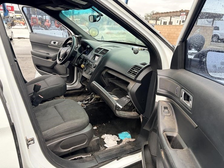 ford-explorer-image-11