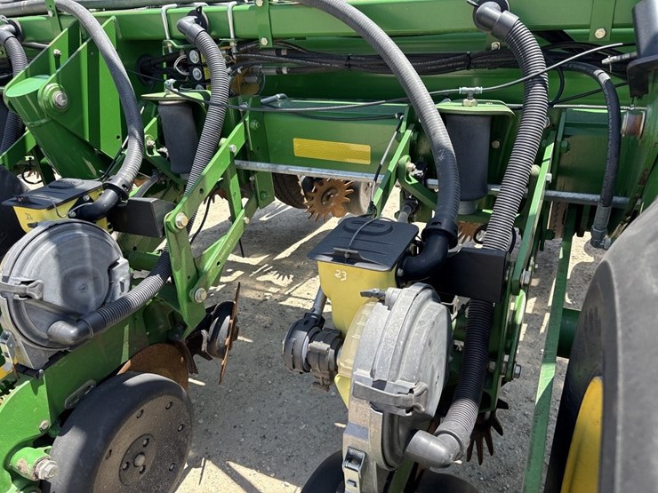 john-deere-s680-image-17