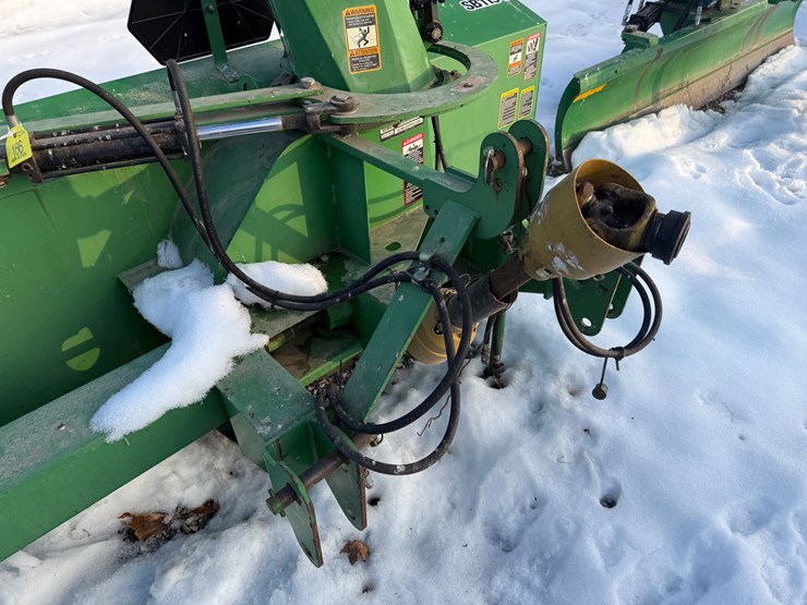 #166-•-2011-3pt-snow-blower-image-6