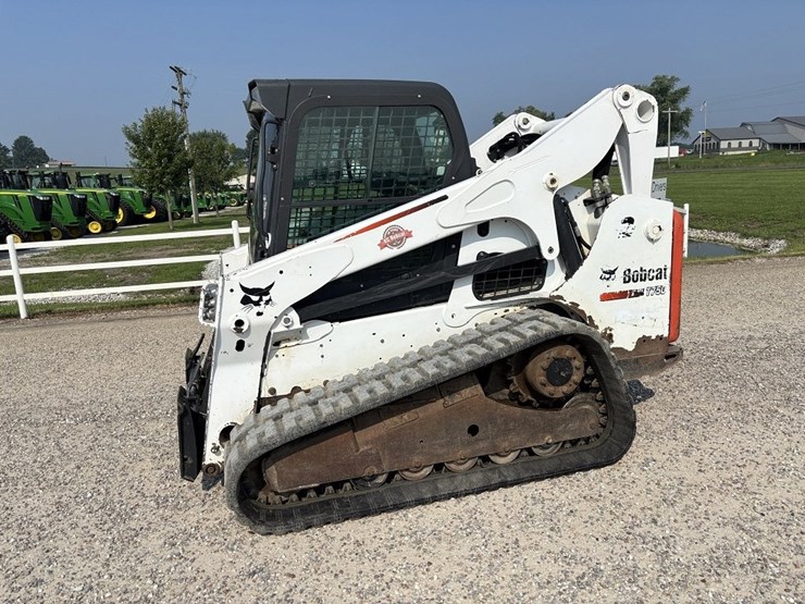 bobcat-t750-image-2