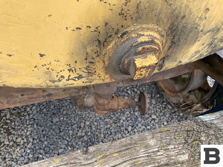 caterpillar-fuel-wagon-image-17