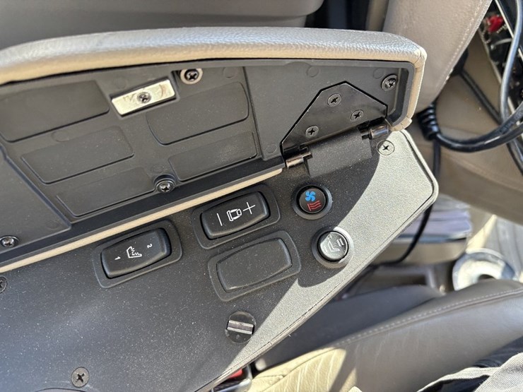 john-deere-8rx-410-image-56