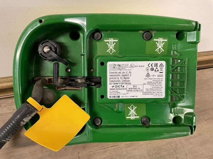 john-deere-6000-image-11