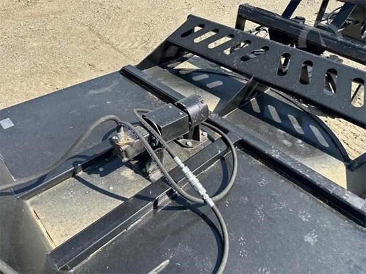 2025-2026-ia-sk-72-brush-cutter-attachment-(1)-image-4