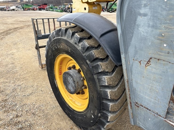 2005-john-deere-1790-image-46