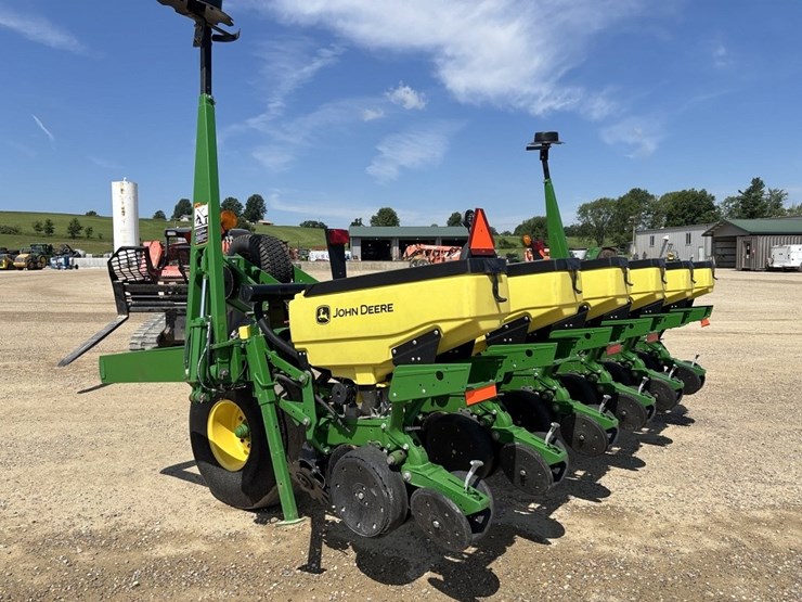 john-deere-1785-image-3