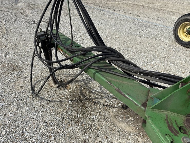 john-deere-3710-image-21