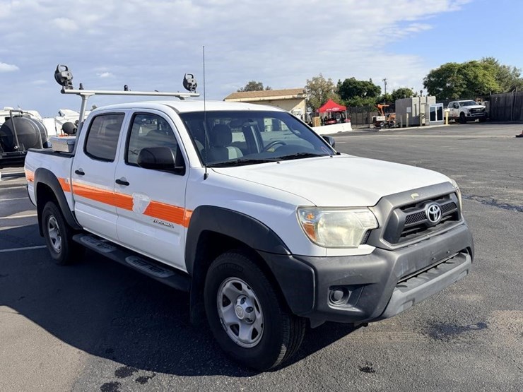 toyota-tacoma-image-2