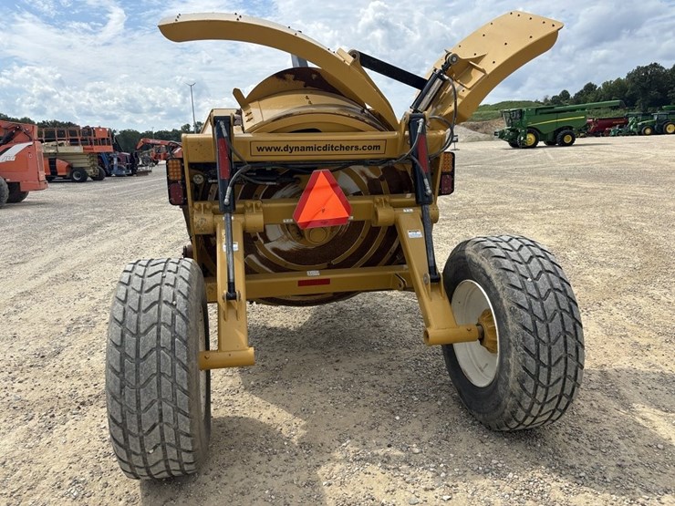 dynamic-wolverine-pull-type-ditcher-image-5