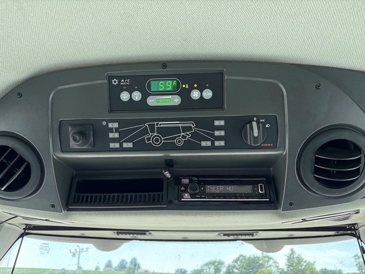 claas-lexion-8600tt-image-47