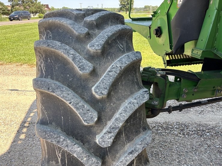 john-deere-3000-image-28