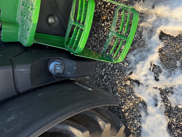 2019-john-deere-r-image-23