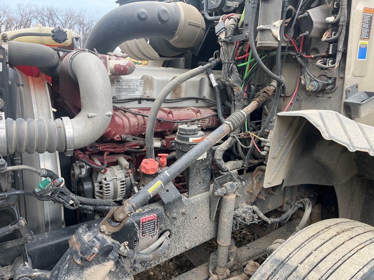 2014-mack-cxu613-semi-image-32