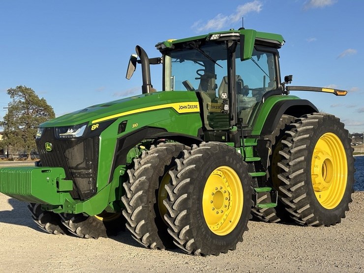 john-deere-8r-310-image-1