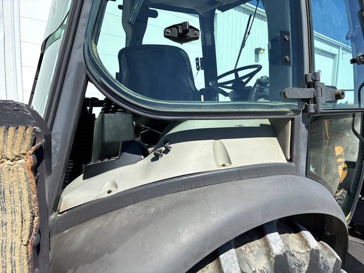 2019-case-580sn-image-47