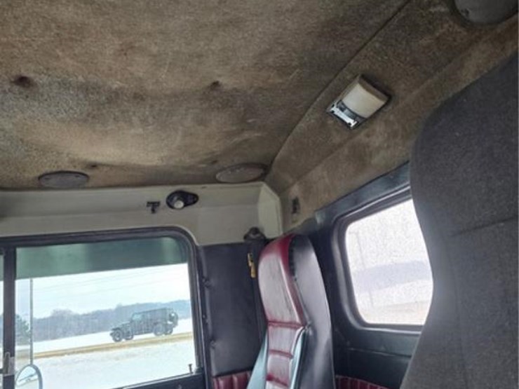 kenworth-t800-image-27