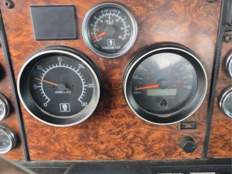 kenworth-t800-image-34