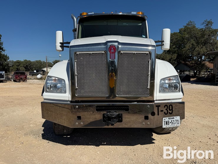 kenworth-t880-image-13