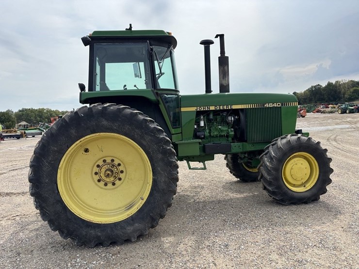 john-deere-4640-image-6