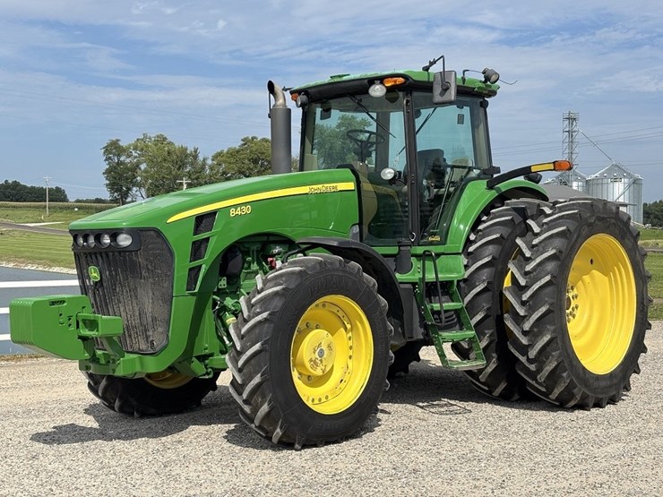 john-deere-8430-image-1