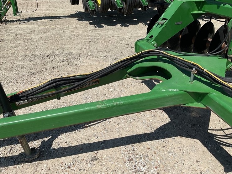 john-deere-637-image-24