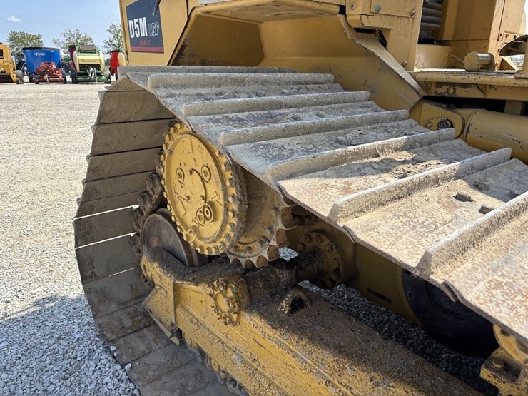 caterpillar-d5m-image-18