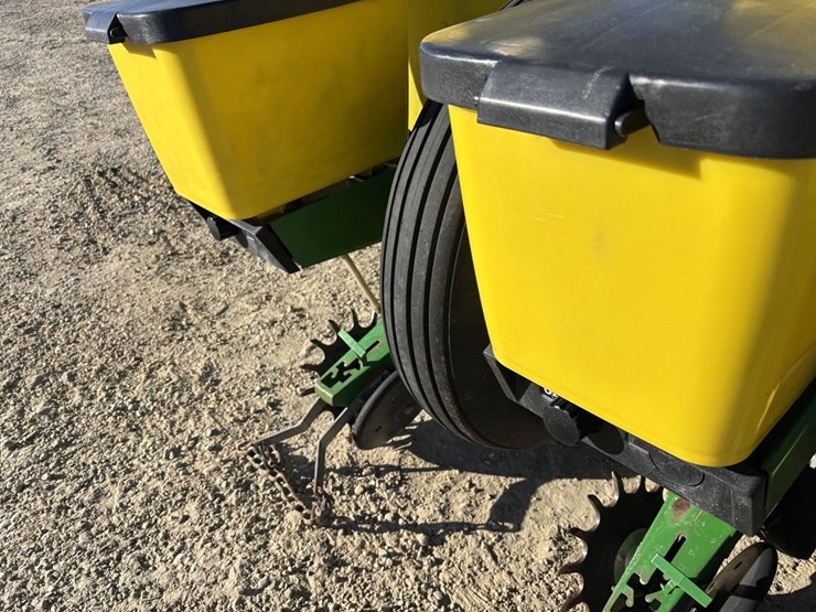 1997-john-deere-1770-image-57