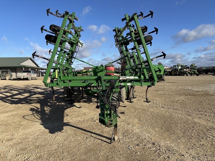 2011-john-deere-2210l-image-8