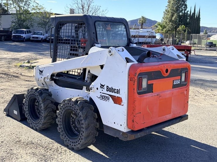 bobcat-s550-image-4