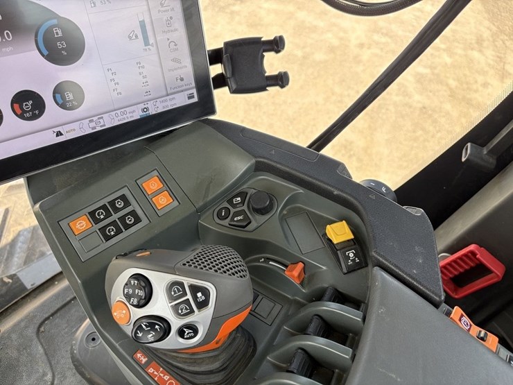 claas-xerion-5000-image-48