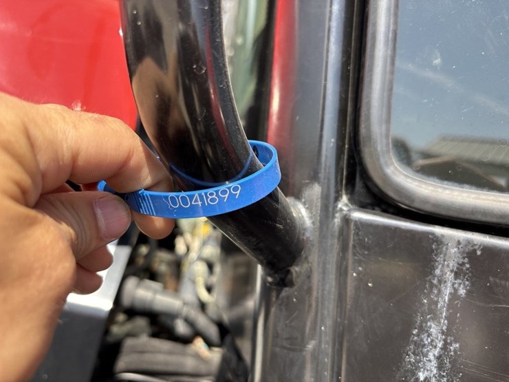 john-deere-r4045-image-70